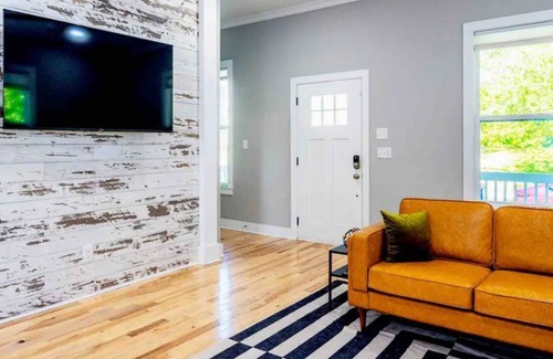Downtown House | Remarkable 3BD|2BA 5min From Downtown Raleigh