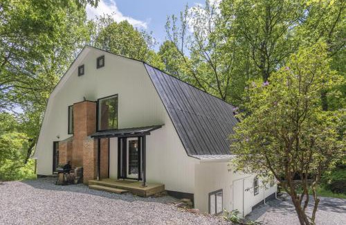 Waynesville House | Renovated Barn in the Woods with Hot Tub