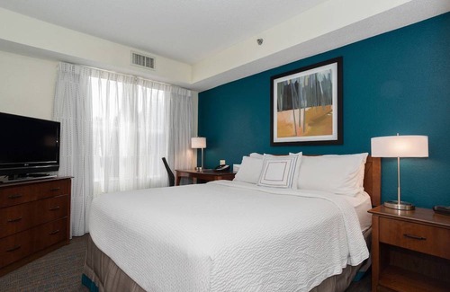 Huntersville Hotel | Residence Inn by Marriott Charlotte Lake Norman