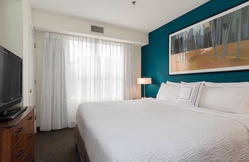 Huntersville Hotel | Residence Inn by Marriott Charlotte Lake Norman