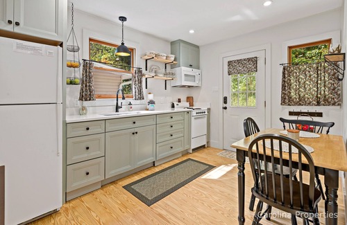 Bat Cave Cabin | Rocky River Retreat II -Pet Friendly, Riverfront!