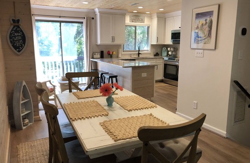 Pine Knoll Shores House | Sandy Feet Retreat! Wonderful Oceanside Townhome Sunday to Sunday