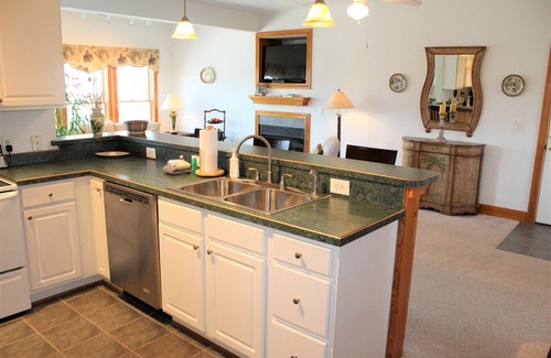 Manteo Condo | SBC704 - Shallowbag Bay Club 704