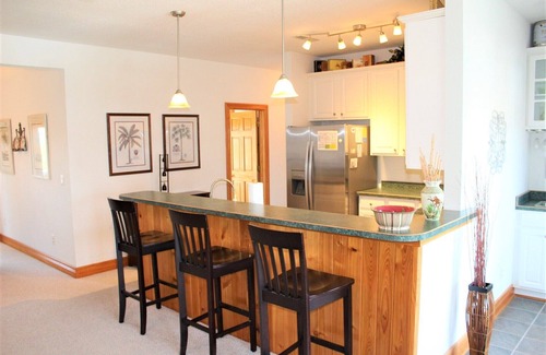 Manteo Condo | SBC704 - Shallowbag Bay Club 704