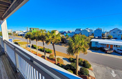 Surf City House | Sea Coast Suites 15