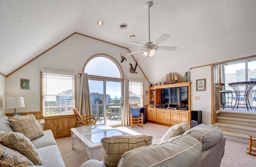 Avon House | Sea Lady 490
