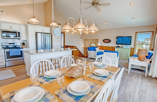 Rodanthe House | Semi-Oceanfront Home w/Private Pool, Hot Tub, Basketball. Watch the Waves Crest
