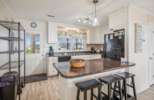 Kitty Hawk House | SEMI OCEANFRONT, unobstructed views, private access! HotTub! Completely updated!