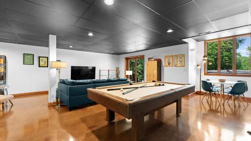 Sherrills Ford House | Shady Daze: Waterfront Home w Deck Hot Tub Lake Views