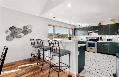 Duck House | Shady Dippin: Private Pool, Hot Tub, Dog-friendly
