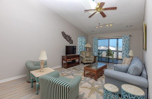 Sneads Ferry Apartment | Shipwatch Villas 1416