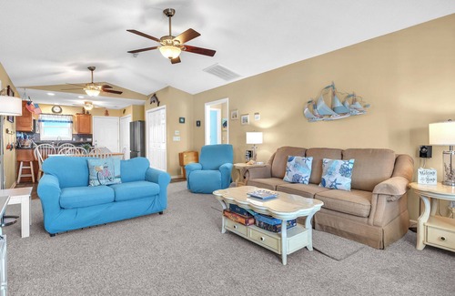 Long Beach House | Shore Beats Work: Beachy, Dog-friendly, Ocean View Home