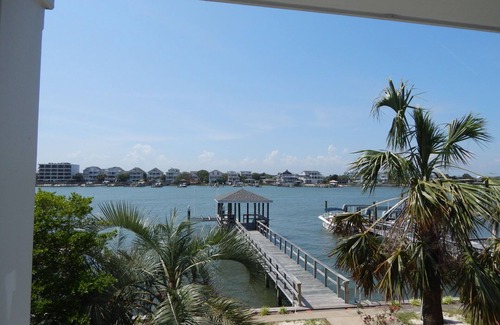 Wrightsville Beach House | Sound front home with boat slip in the heart of WB!