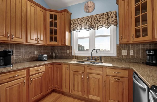 Ocean City Beach House | Sound side 3 bedroom retreat with eagles nest view of the ocean