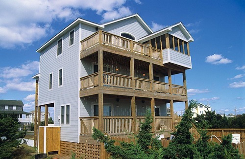 Avon House | Soundside Dog Friendly w/Pool, Hot Tub, Game Room, Cmty Pool/Tennis/Pickleball