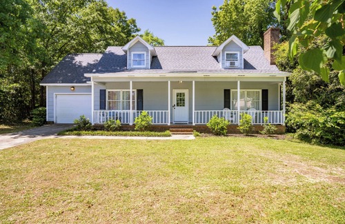 Ogden House | Southern Azalea Villa~ Family/Remote Work Friendly