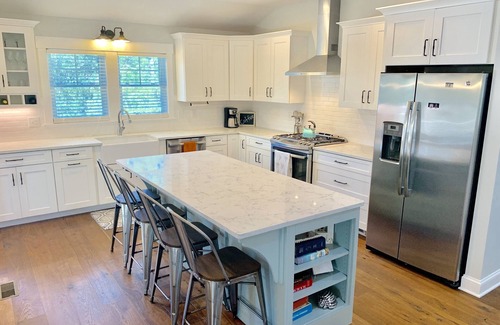 Nags Head House | SPACIOUS 5 BEDROOM, PRIVATE HEATED POOL WITH SPACIOUS YARD, SHORT WALK TO BEACH!