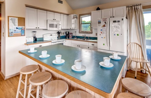 Frisco House | Spacious Oceanview Home in Frisco with Hot Tub, Screened Porch. Beach Nearby!