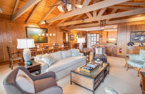 Blowing Rock Cabin | Sprawling Mountainside Home in Quiet Community