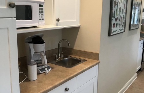 Brevard House | STAY IN DOWNTOWN! Park the car and enjoy BREVARD on foot !