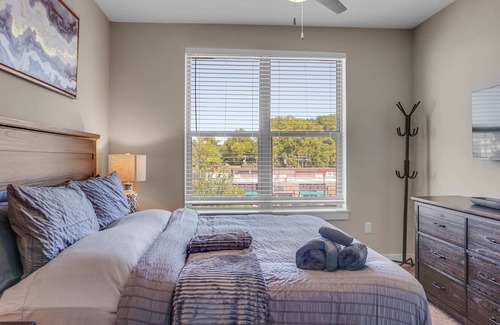 Villa Heights Condo | StaysByWalker 2BR in NoDa | 2 Miles To Uptown!