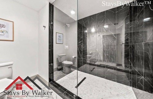 Charlotte Center City Condo | StaysByWalker CityCenter 4BR w/King Beds! x