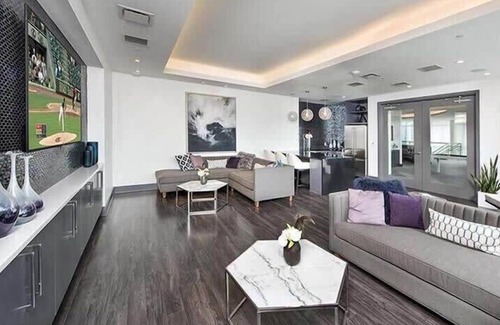 Charlotte Center City Condo | StaysByWalker Studio-King Bed! Roof Top Pool! Gym!