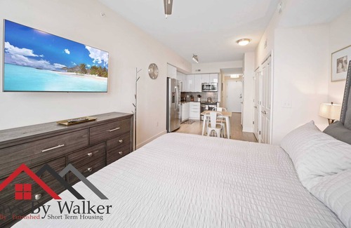 Charlotte Center City Condo | StaysByWalker Uptown High Rise Studio! KingBed