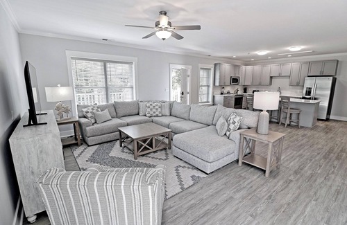 Bald Head Island Condo | Stoked Village Condo-The Salty Dog/Flying Fish