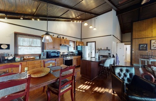 Sugar Mountain House | Stunning Bungalow in the High Country