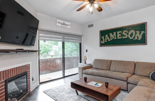 Charlotte Center City Condo | Stylish Condo | Uptown | Stunning Skyline Views | Center City | Walk to Venues