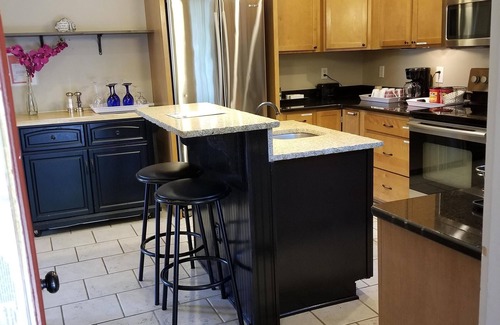 Woodfin House | Summer House Across From French Broad River With 6 Free Tubes For Guests!