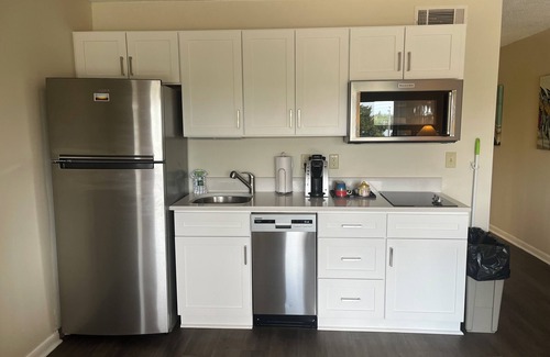 Wrightsville Beach Condo | Summer Sands Surf Dog Room 102