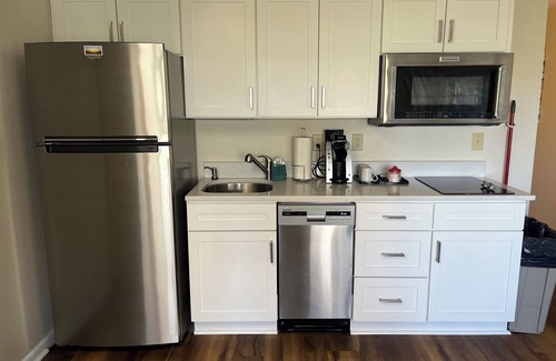 Wrightsville Beach Condo | Summer Sands- Shorely You Jest Room 206