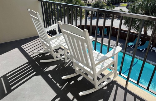 Wrightsville Beach Condo | Summer Sands- Shorely You Jest Room 206