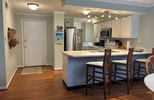 Indian Beach Condo | Summer Winds 3BR | Ground-Floor Corner Unit w/Pools, Beach & Amenities