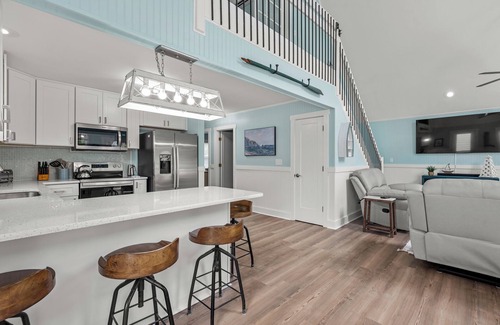 Colington Harbour House | Sunbeam Sands: Canal front | Private Boat Dock