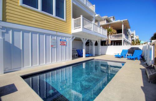 Wilmington Beach House | Sunflower House by Carolina Beach Realty