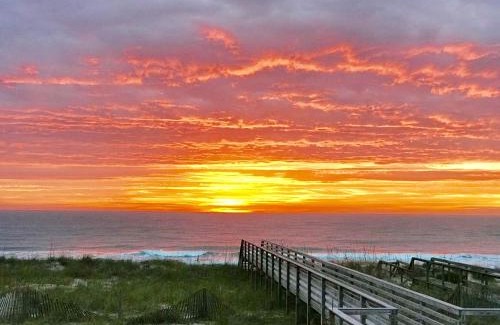 Wilmington Beach House | Sunflower House by Carolina Beach Realty