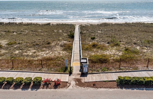 Kure Beach Condo | "Sunseeker Inn" suite 6