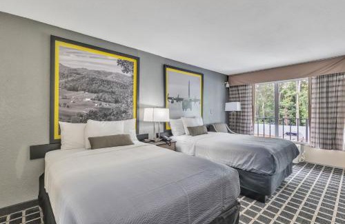 Morganton Hotel | Super 8 by Wyndham Morganton