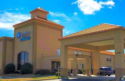 Roanoke Rapids Hotel | SureStay Plus Hotel by Best Western Roanoke Rapids I-95