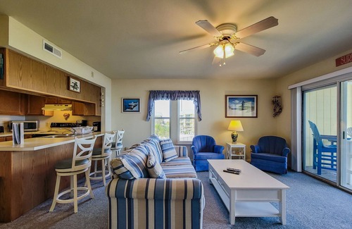 Surf City Condo | Surf Condos 222 - Community Pool & Beach Bliss!