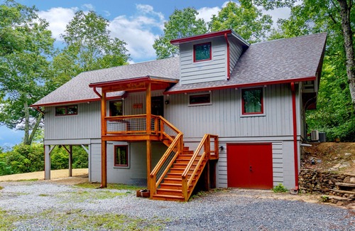 Pisgah Forest House | Sweet Refrain | 3 Bed, 3 Bath