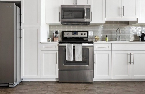 Dilworth Apartment | The Charlotte Vibe 8719