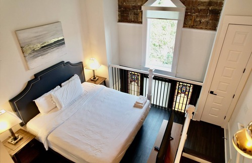 Villa Heights Apartment | The Church | Luxury King Suite #10