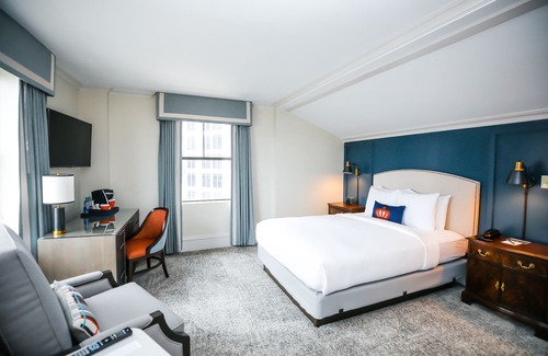 Charlotte Center City Hotel | The Dunhill Hotel