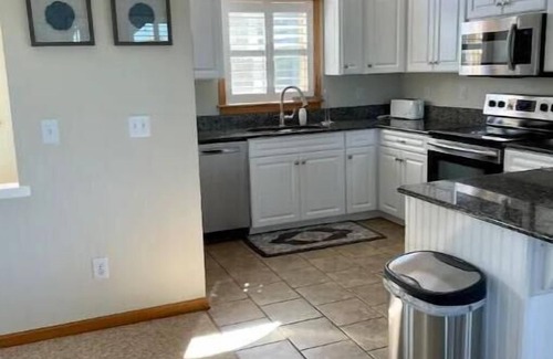 Sea Scape House | The Farmers Sun Private pool, hot tub, golf course views, minutes from the beach