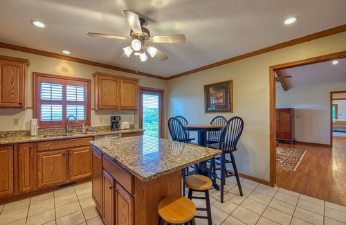 Maggie Valley House | The Perch offers panoramic, breathtaking, long range views in a beautifully appointed home.