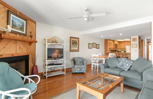Nags Head House | The Quay E3: Oceanfront Townhome, Pool, Tennis